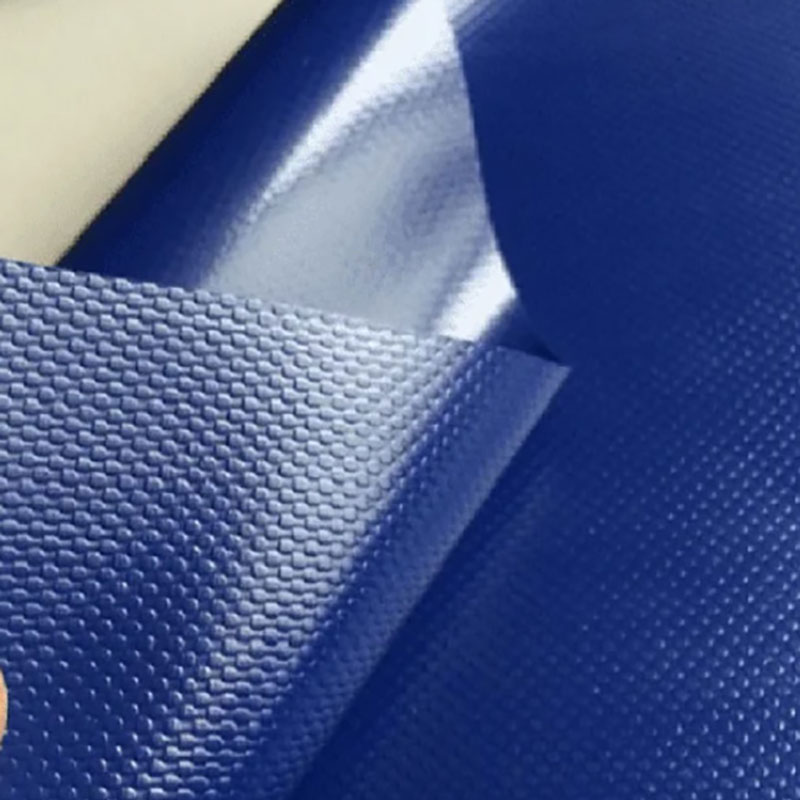 Mengapa menggunakan Tarpaulin Kanvas Dilapisi PVC untuk membuat tenda?